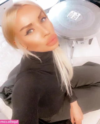 vladalalle - Picture me bouncing on that dick baby