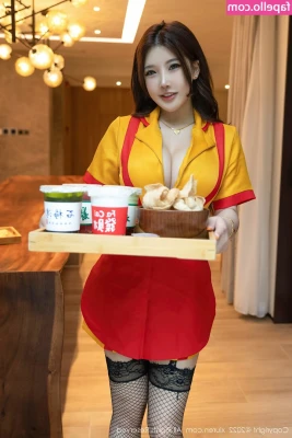 小海臀Rena Honey [ rena-honey ] - Do you like it shiny?