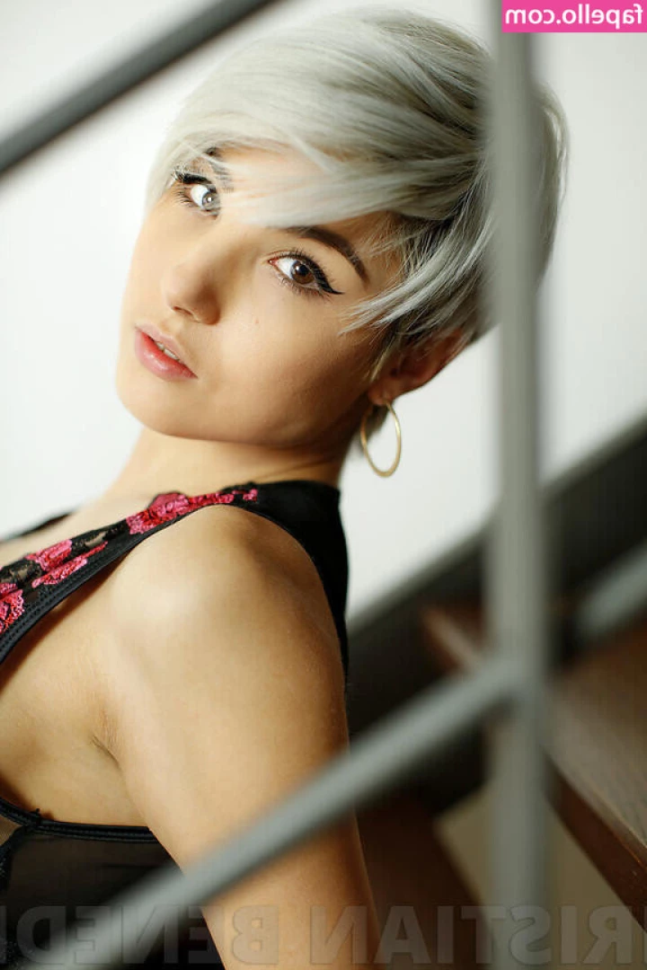 Giorgia Soleri [ giorgia-soleri ] - Rise  amp  shine