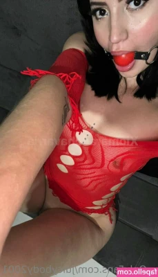 Xiomaraechavarria - Once upon a time, there was a dirty girl 😈