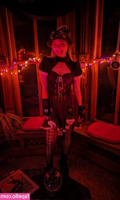 Mirandalorian - imma cowgirl  he gotta be prime time  check your messages for the