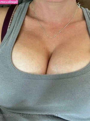 HockingRachael - Naughty thoughts running through my mind 😈