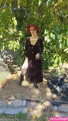 qinara_shadowfoot [ qinara-shadowfoot ] - Besides playing with toys, I like playing with my big naughty boys..