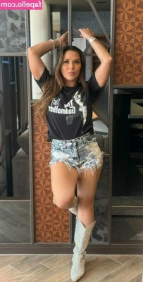 Mickie James [ mickie-james ] - A 🔥warm 🔥welcoming to all new members who comes from Twitch!!