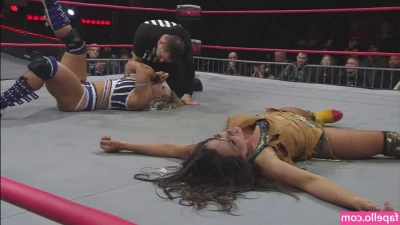 Mickie James [ mickie-james ] - Hope you're having a good night 😏