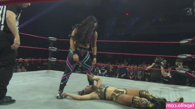 Mickie James [ mickie-james ] - Good morning