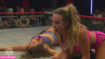 Mickie James [ mickie-james ] - Hard to fight