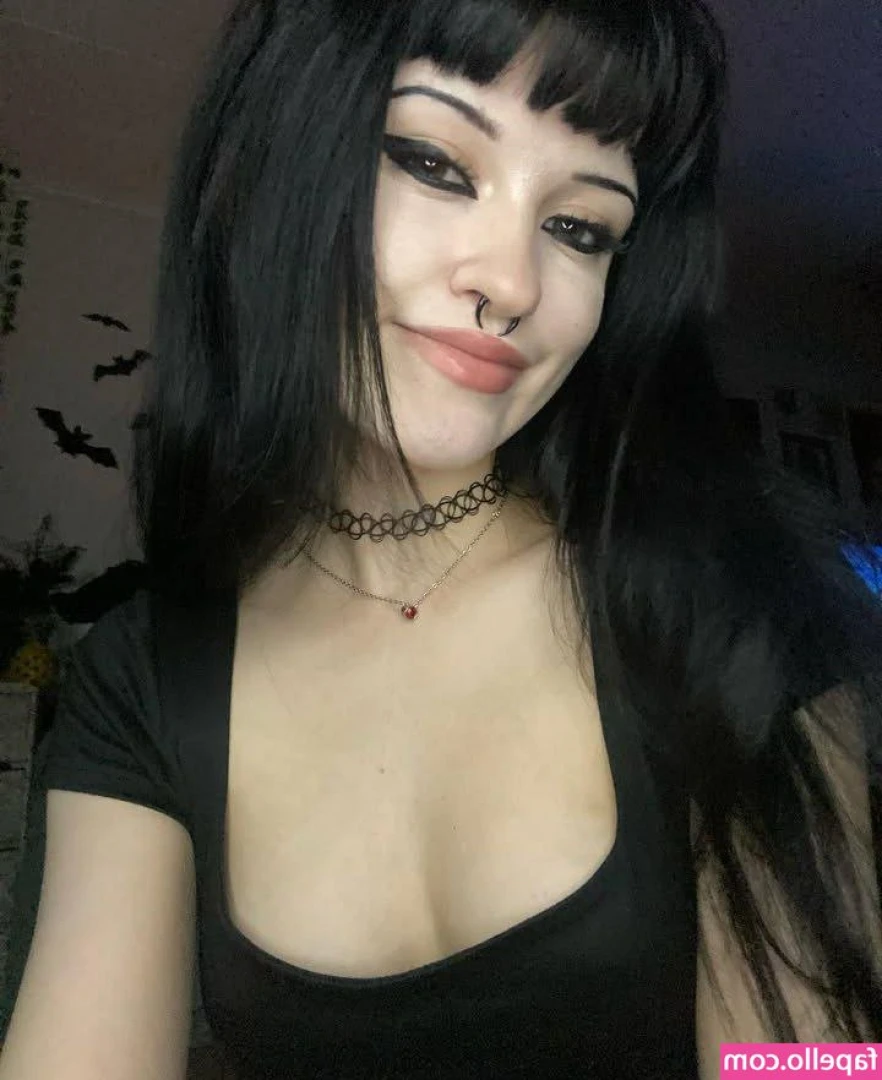 Bunxy_Bria [ bunxy-bria ] - bouncing titties while getting fucked