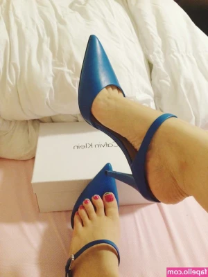 Ilse Alcorta [ ilse-alcorta ] - Daddy said we could go to the Halloween store this weekend