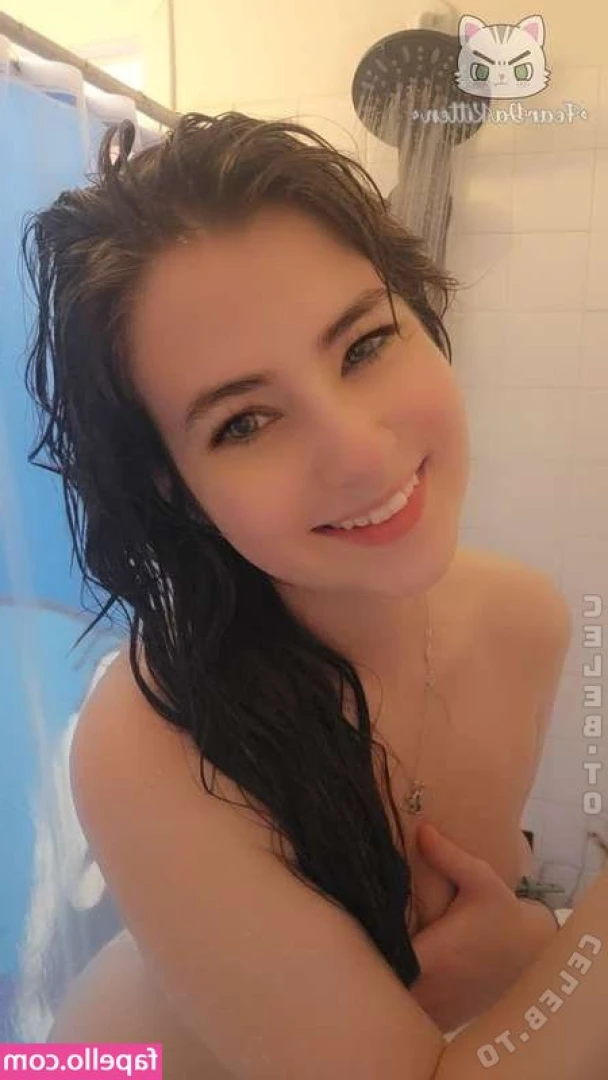 FearDaKitten [ feardakitten-2 ] - My hips are calling, they need your hands 😈