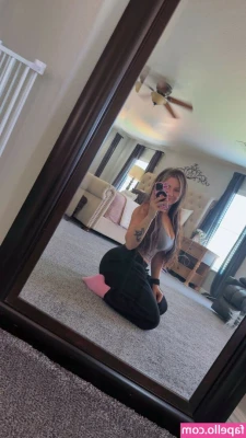 realamberrose_ [ realamberrose ] - Hello Boys! New clips available 10.99 each DM if interested  Sexy