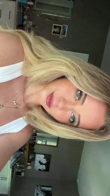 Tess Holloway [ tess-holloway ] - Sit this juicy Ass on you D$@!