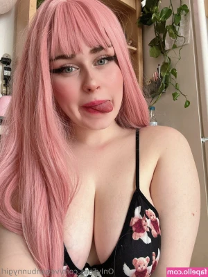 veganbunnychef - Can I have your attention, please? 😈