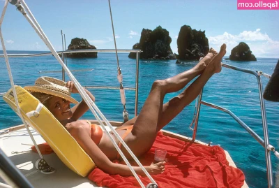 Christie Brinkley [ christie-brinkley ] - Ok, let's bring back the old favorite Community Posts! These were