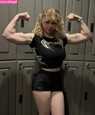Chloethehokage [ chloethehokage-1 ] - https://onlyfans.com/1051526193/curvymama2020