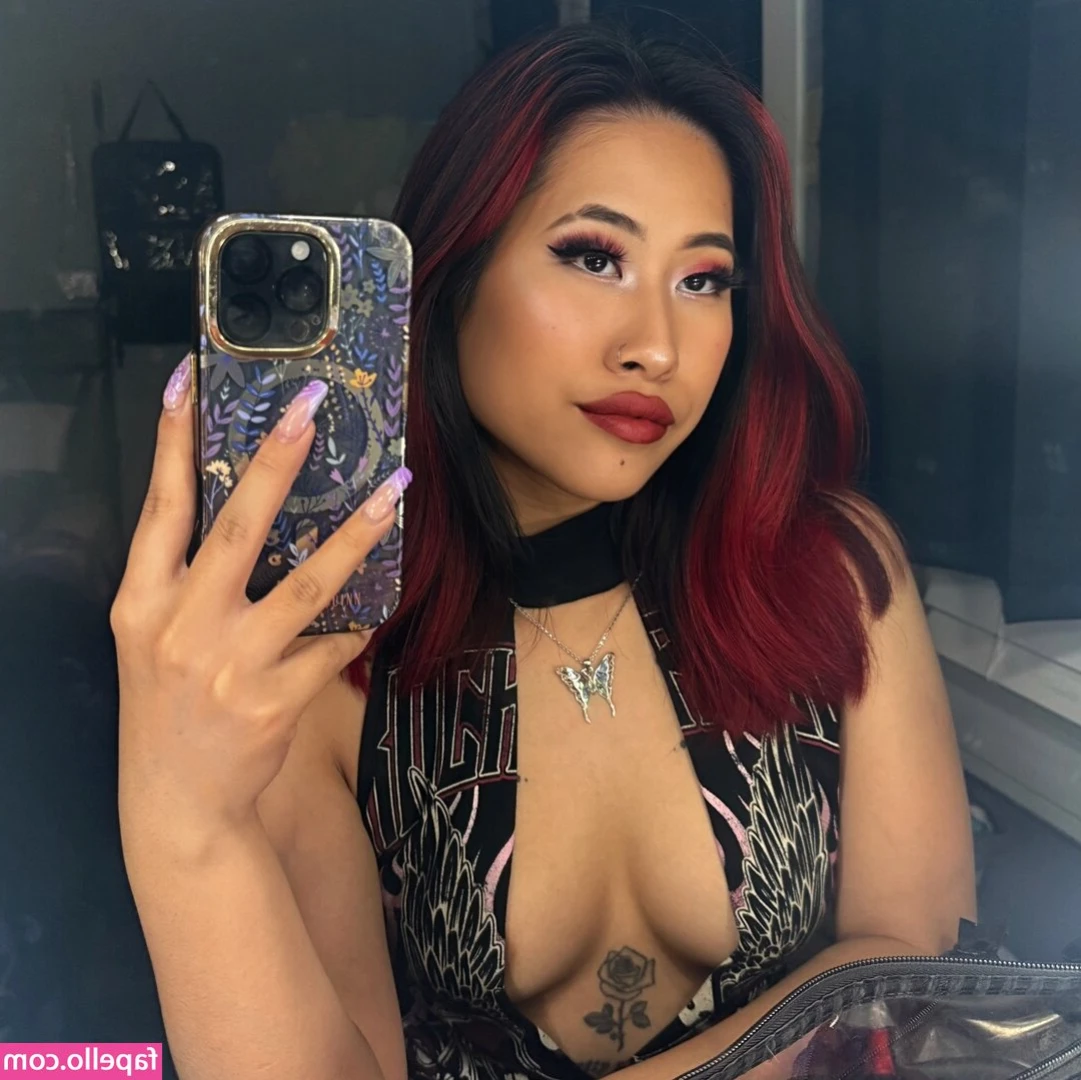  [ lilasianbae ] - pussy & toes. The ultimate combo❤️
