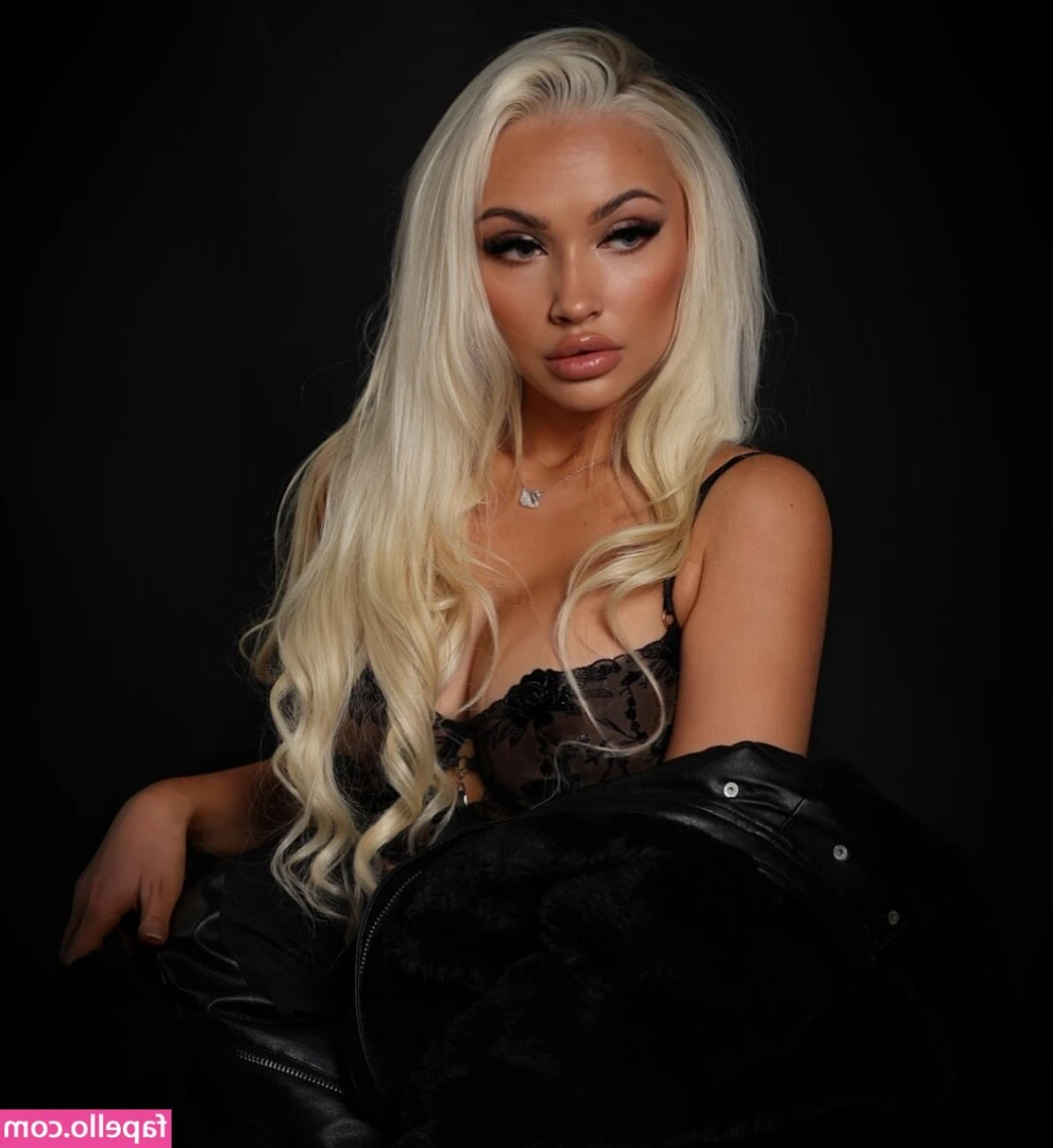 Sanni Nurminen [ sanni-nurminen ] - Doing some naughty things today!! I’ll get back to posting and