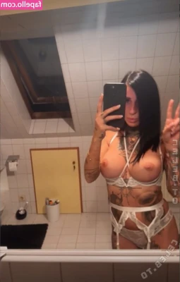 janiellink - Need a man with the same sex drive as me, I want dick 24/7