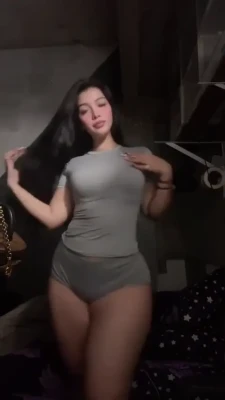 Thick Asian Women [ thick-asian-women-1 ] - I need to practice my footjob techniques. Who wants to be my coach?