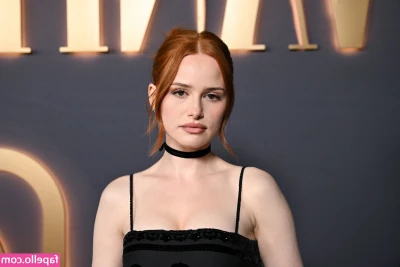 Madelaine Petsch [ madelaine-petsch-1 ] - Logan cums on my waiting tongue after what felt like forever of him