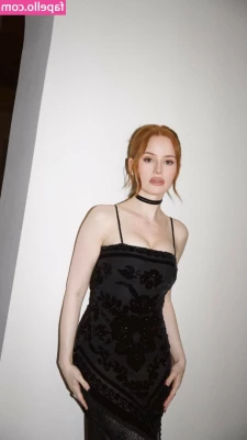 Madelaine Petsch [ madelaine-petsch-1 ] - ricardo-xxl-23cm