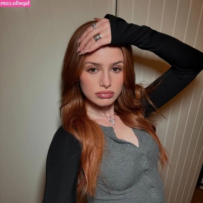 Madelaine Petsch [ madelaine-petsch-1 ] - Ducha Hot