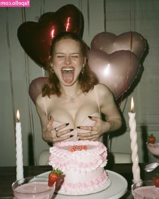 Madelaine Petsch [ madelaine-petsch-1 ] - Preview image from my new topless video "6640 CC's In My New