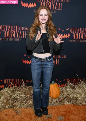 Madelaine Petsch [ madelaine-petsch-1 ] - I'm feeling extra naughty right now! DM me to find out about a very