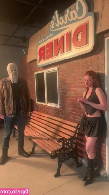 Madelaine Petsch [ madelaine-petsch-1 ] - 【 腹肌馬達 】 Hands-free 4 times  #巨根 #幹射 #濃精