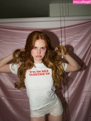 Madelaine Petsch [ madelaine-petsch-1 ] - LIVE! I have phone reception and we’re watching First Dates xxxx