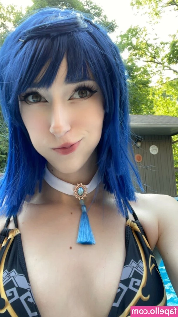 Annas_cosplay [ annas-cosplay ] - I made it into another issue of MarijuanaMadnezz  Check out