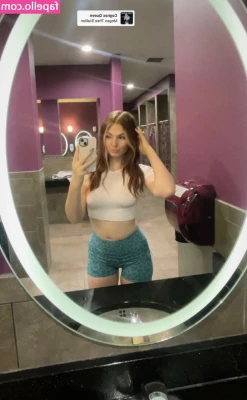 xobaddiemaddie - Sexy smoking ashing in a can