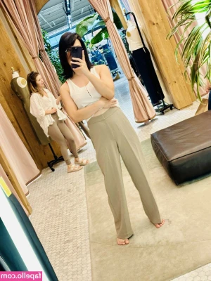 Tara Kaminarito [ tara-kaminarito ] - Rip my bikini off and fuck me daddy !  Doing a huge christmas stream