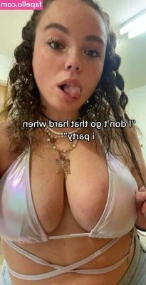 Hannah Blanco [ hannah-blanco ] - I just feel more comfortable when theres a plug in my ass, you know?