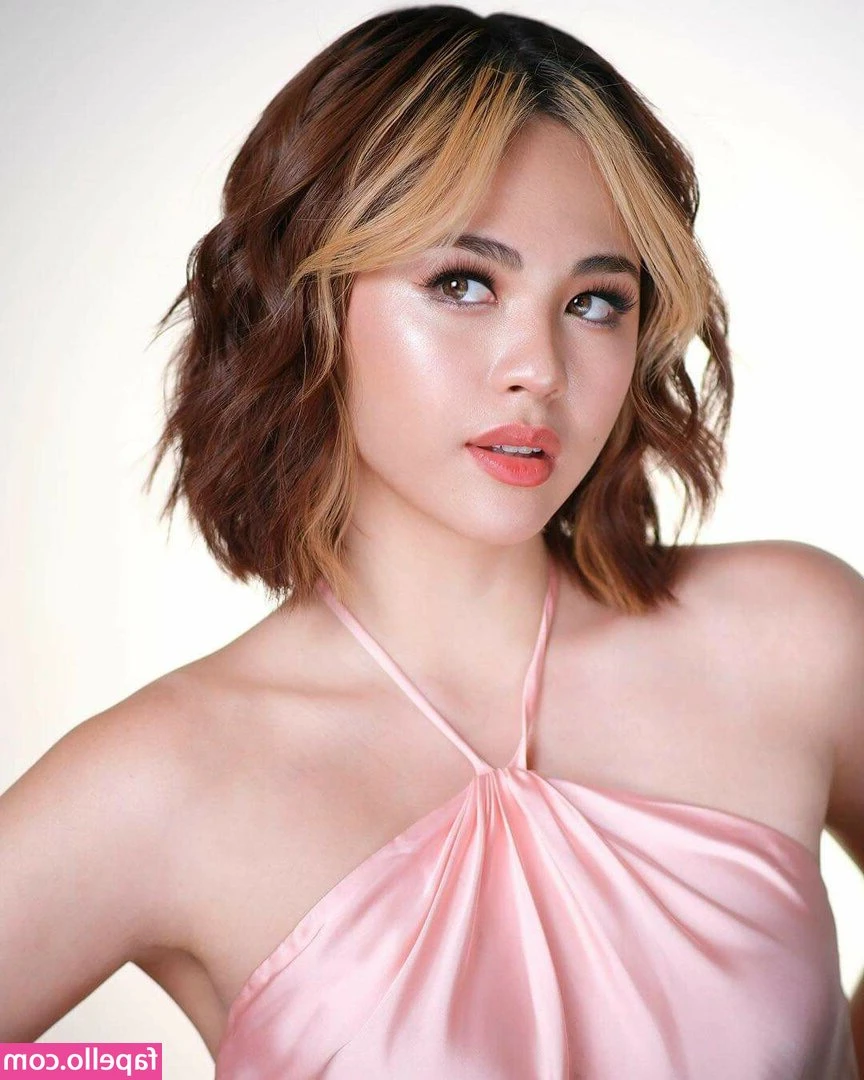 Janella Salvador [ janella-salvador ] - Little bonus pic from my bath set, extra steamy post shoot