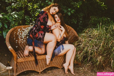 Lillias Right [ lillias-right-10 ] - Mmmm lay back I'll do the rest! 💋 Oil fj and count down! Ya ready
