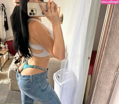 Natycutei19 - POV you find out your older brother likes to wear lingerie so you