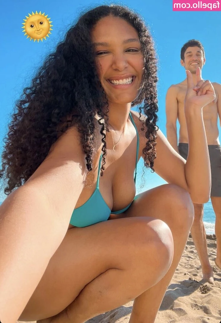 Nicole Danner [ nicole-danner ] - I bet you wanna suck on my toes 😍 These pics are simply perfect