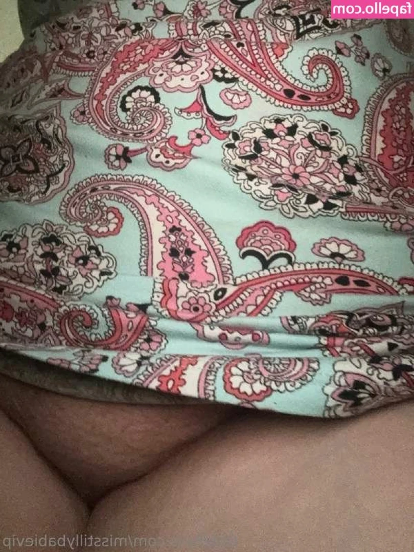 MissTillybabyVIP - Jugando un poco hermosa noche😈💜