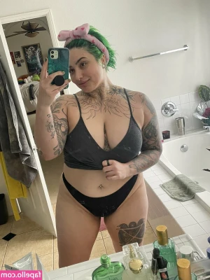 Austen Marie [ austen-marie-7 ] - Something about filming a ball busting JOI custom really leaves me