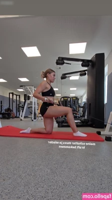 Emma Malewski [ emma-malewski ] - i could use some company here