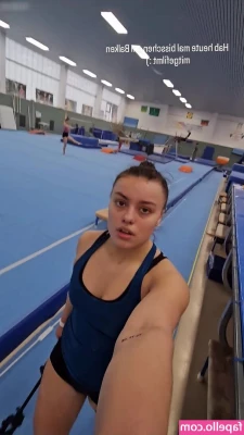 Emma Malewski [ emma-malewski ] - Do you think I m pretty