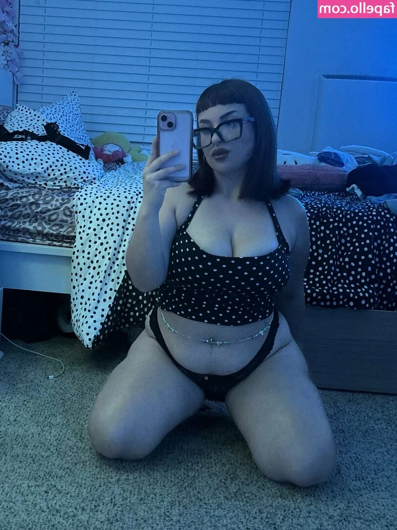 Mel11ssaa - Chubby girls belong on top 😝