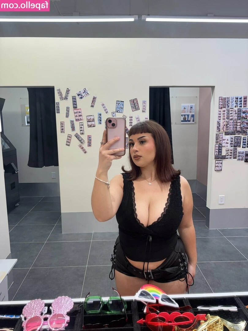 Mel11ssaa - can I bounce on your face? 🥵
