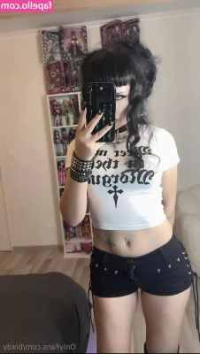 bixdyx - Do you guys like discounts? Like 100 of my posts and get half off