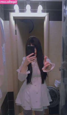 Morphia666 - when the girl whose feet you want to see calls you to the waterfall