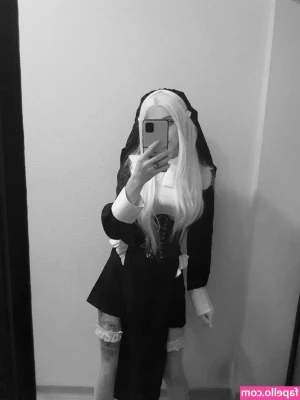 Morphia666 - I’m over it 😂 OnlyFans uploaded some of my live photos as videos