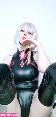 Morphia666 - I am girl that carries something extra 🙊 do you love it too?