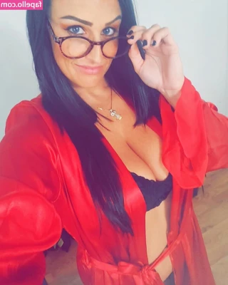 Paris Knight VIP [ paris-knight-vip ] - I was working yesterday! 😛😇