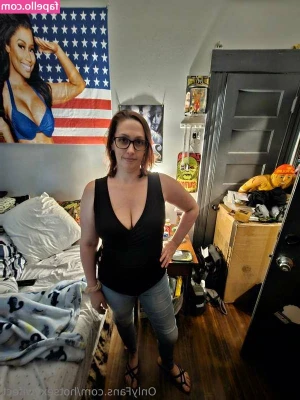 hotsexywifect - post-squirt drip down 🤤